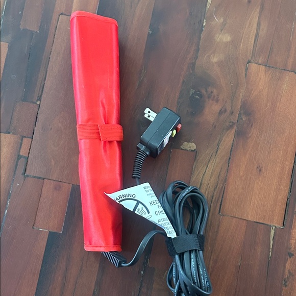 CHI Black Hair Straightener - Picture 4 of 4